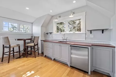 Kitchen - 3 Goldthwait Rd, Marblehead, MA 01945 photo 4 of 4