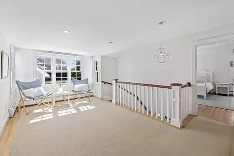 Entry Way - 3 Goldthwait Rd, Marblehead, MA 01945 photo 3 of 3