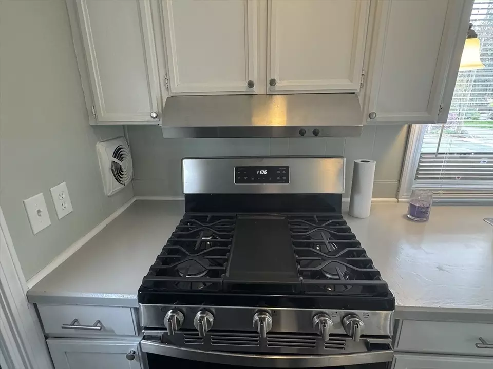  4 Mayflower Ave, Taunton, MA 02780 photo 12