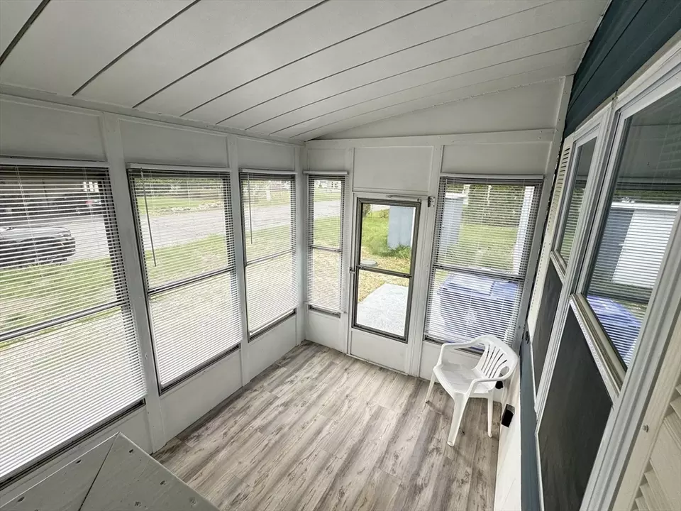  4 Mayflower Ave, Taunton, MA 02780 photo 8