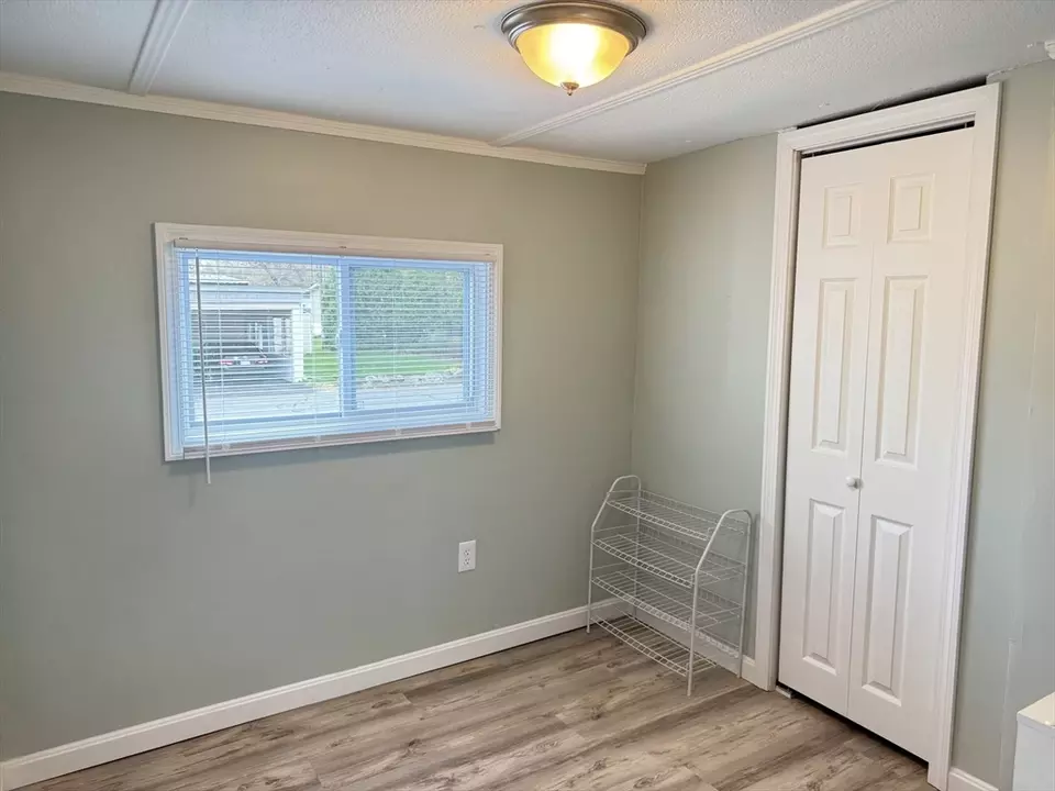  4 Mayflower Ave, Taunton, MA 02780 photo 19