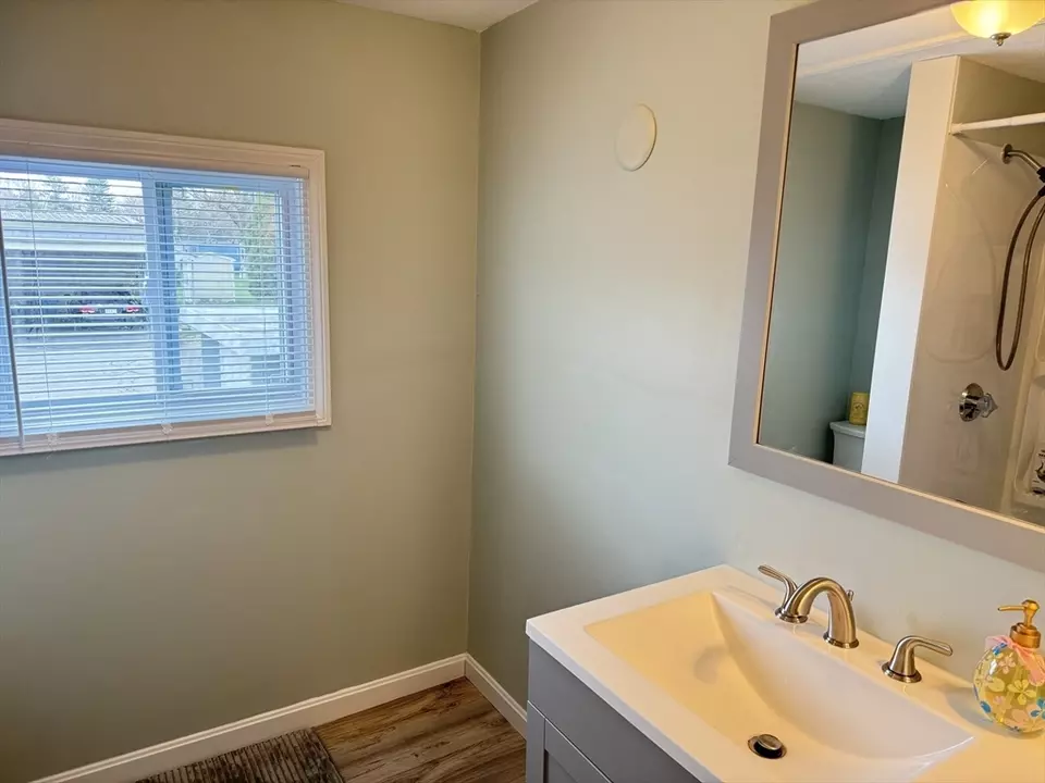  4 Mayflower Ave, Taunton, MA 02780 photo 22