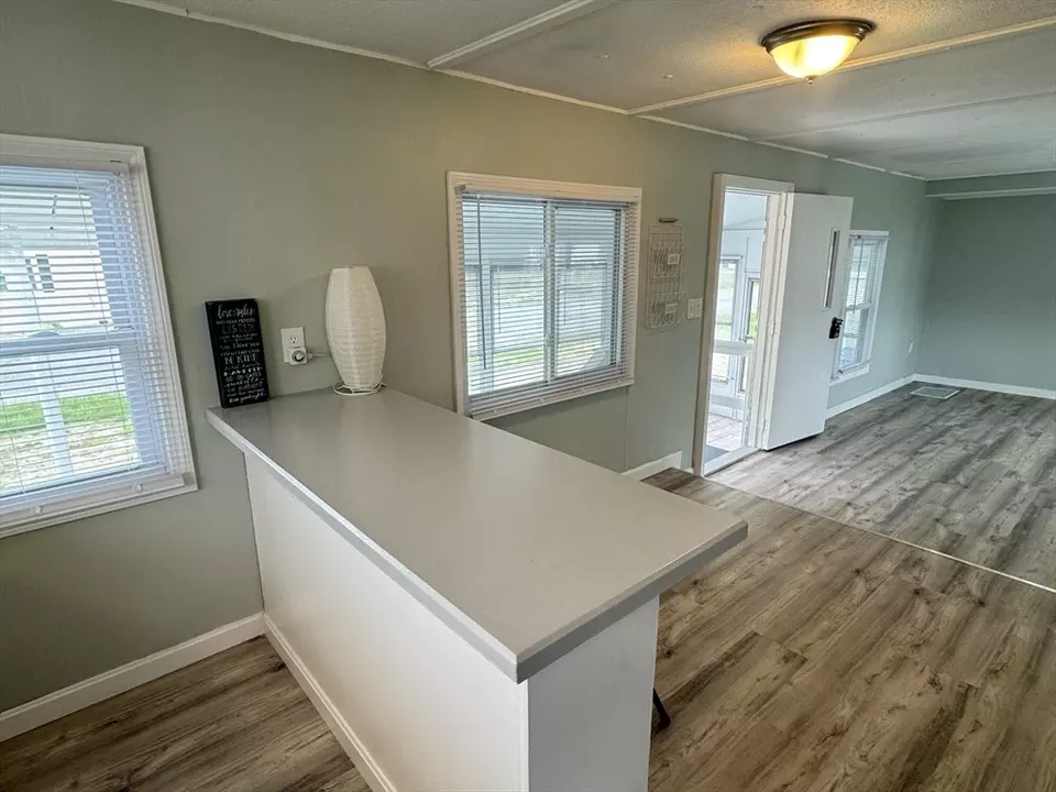  4 Mayflower Ave, Taunton, MA 02780 photo 14