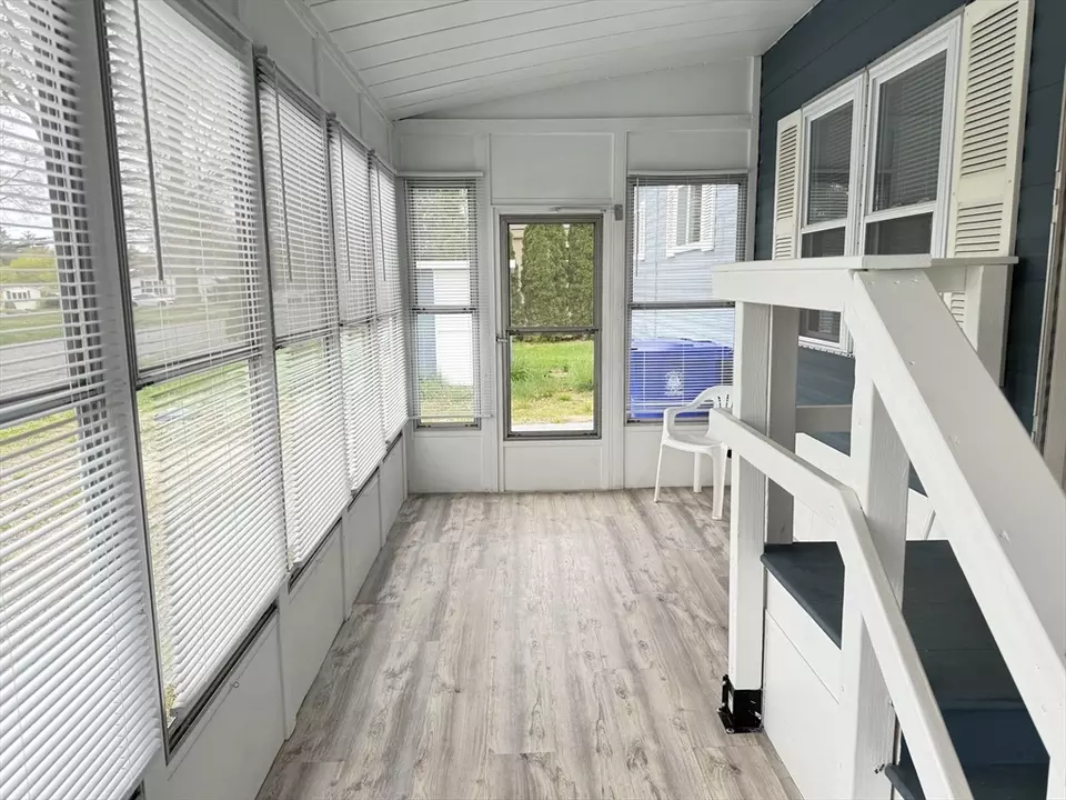  4 Mayflower Ave, Taunton, MA 02780 photo 7