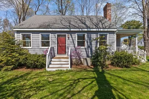 Exterior - 4 Summit Ave, Sharon, MA 02067 photo 6 of 6
