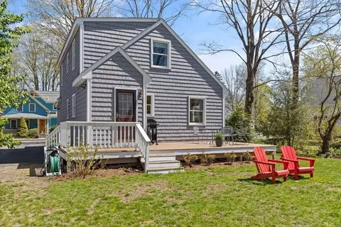 Exterior - 4 Summit Ave, Sharon, MA 02067 photo 3 of 6