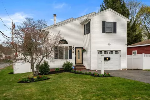 24 Cleveland Ave, Saugus, MA 01906
