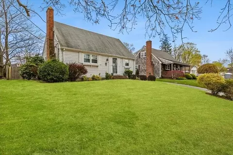 10 Crocker St, Taunton, MA 02780