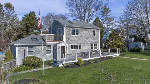 1 White Way, Nahant, MA 01908