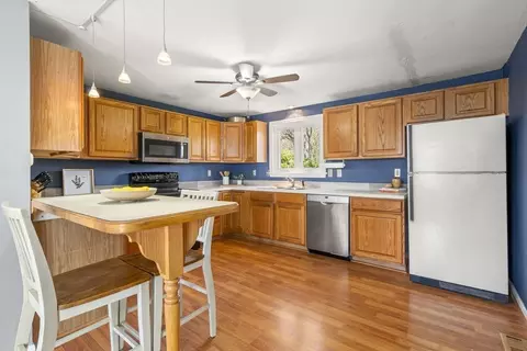 14 Fox Meadow Dr, Worcester, MA 01602 photo 4