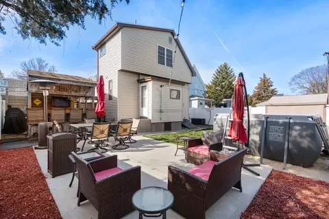90 River St, Lynn, MA 01905