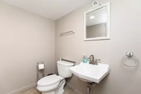 69 Glendale Rd, Marblehead, MA 01945 photo 31