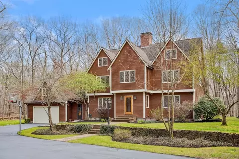 38 R Pond, Essex, MA 01929
