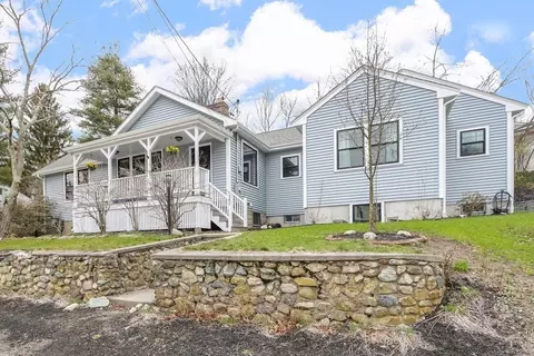 242 Pond St, Westwood, MA 02090