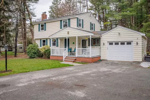 23 Plain St, Walpole, MA 02081 photo 3