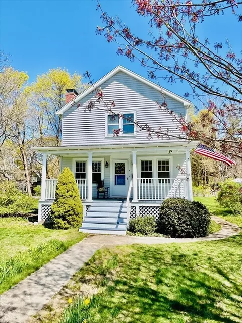 8 Cottage St, Sharon, MA 02067