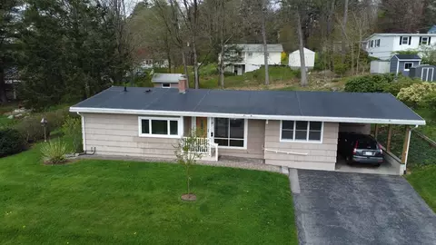 63 Roosevelt Dr, Southbridge, MA 01550