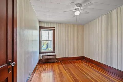 124 Monarch St, Fall River, MA 02723 photo 36