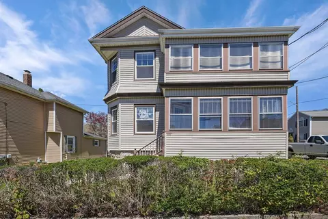124 Monarch St, Fall River, MA 02723 photo 3