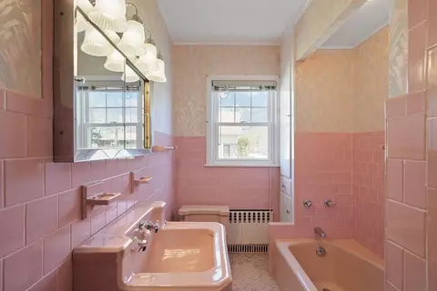 124 Monarch St, Fall River, MA 02723 photo 23