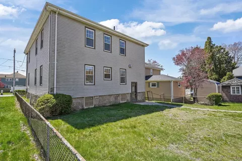 124 Monarch St, Fall River, MA 02723 photo 8