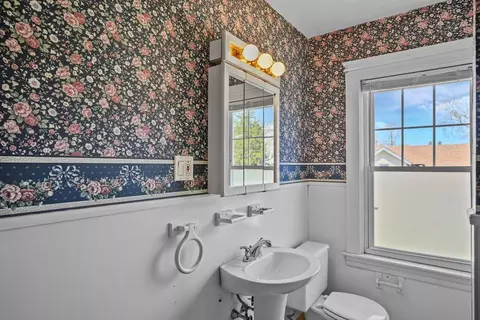 124 Monarch St, Fall River, MA 02723 photo 17