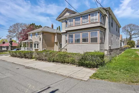 124 Monarch St, Fall River, MA 02723 photo 6