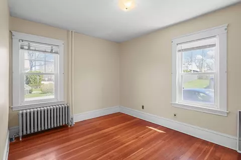 124 Monarch St, Fall River, MA 02723 photo 24