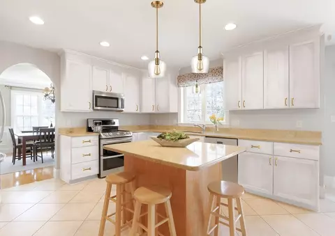 70 Elmwood Rd, Needham, MA 02492 photo 11