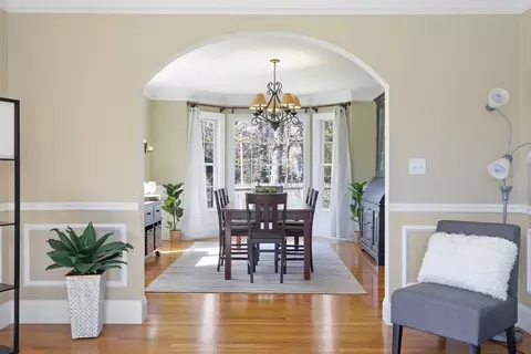 70 Elmwood Rd, Needham, MA 02492 photo 4