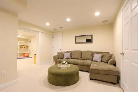 70 Elmwood Rd, Needham, MA 02492 photo 31