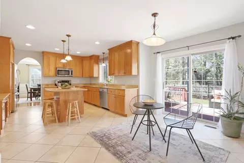 70 Elmwood Rd, Needham, MA 02492 photo 14