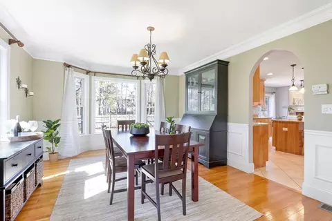 70 Elmwood Rd, Needham, MA 02492 photo 6