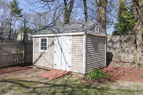 70 Elmwood Rd, Needham, MA 02492 photo 39