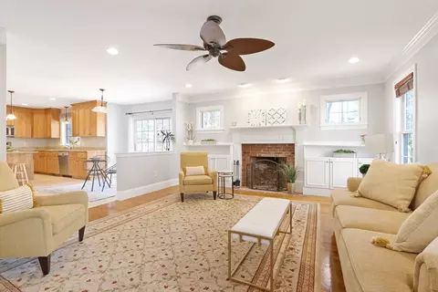 70 Elmwood Rd, Needham, MA 02492 photo 13