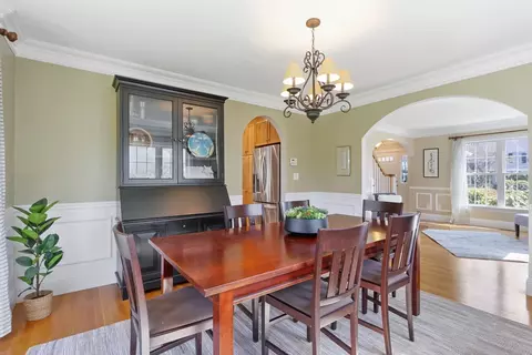 70 Elmwood Rd, Needham, MA 02492 photo 5