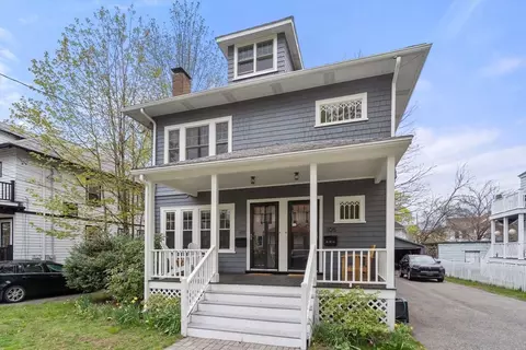 107 Adena Rd #107, Newton, MA 02465