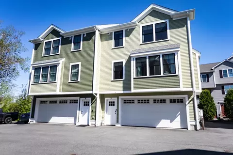 42 Mill St #3, Quincy, MA 02169