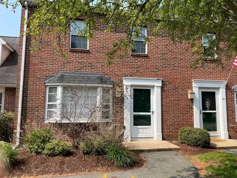 49 Claire Dr #49, Stoughton, MA 02072