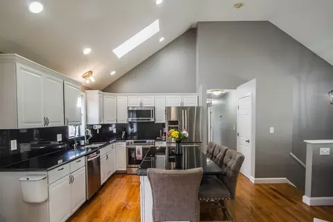 19 Matteo St, Worcester, MA 01606 photo 18