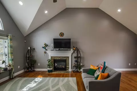19 Matteo St, Worcester, MA 01606 photo 26