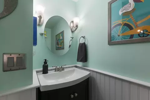183 Washington St, Reading, MA 01867 photo 17