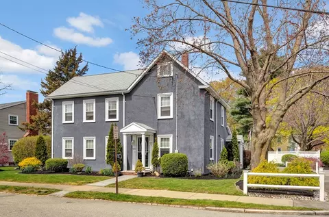 14 Hill St, Winchester, MA 01890
