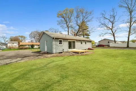 Exterior - 230 Gilbert Ave, Springfield, MA 01119 photo 2 of 4