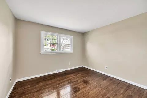 Bedroom - 230 Gilbert Ave, Springfield, MA 01119 photo 5 of 12