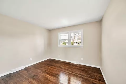 Bedroom - 230 Gilbert Ave, Springfield, MA 01119 photo 10 of 12