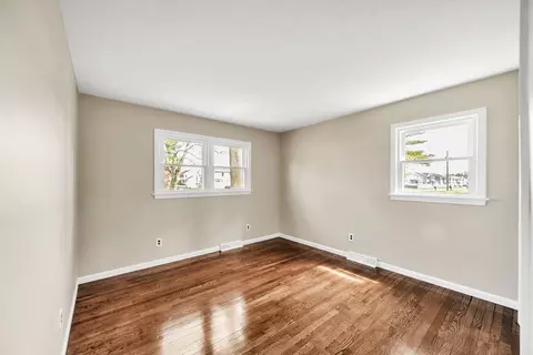 Bedroom - 230 Gilbert Ave, Springfield, MA 01119 photo 6 of 12