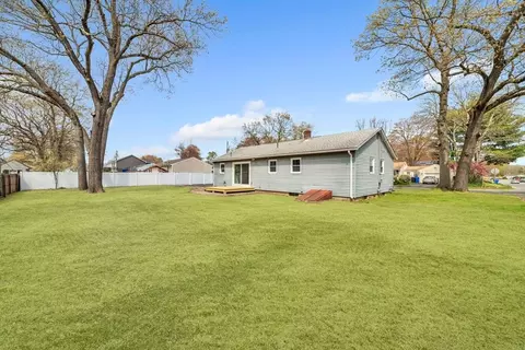 Exterior - 230 Gilbert Ave, Springfield, MA 01119 photo 4 of 4