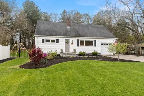 735 Whipple Rd, Tewksbury, MA 01876