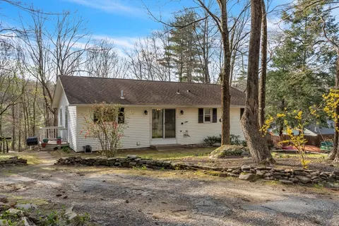 10 Blodgett Rd, Holland, MA 01521